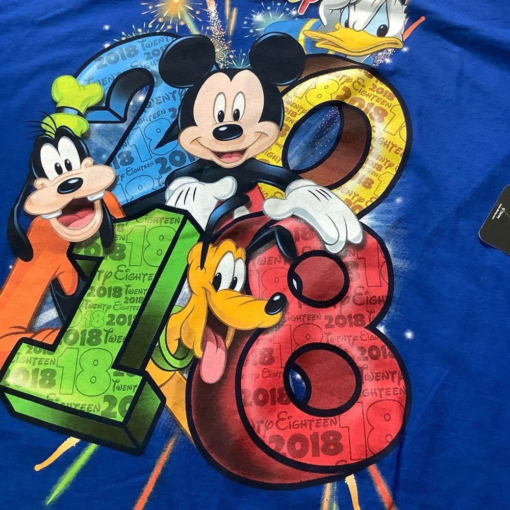 Disney‎ Blue Casual Unisex Crewneck Graphic Tee-Shirt NWT size XL